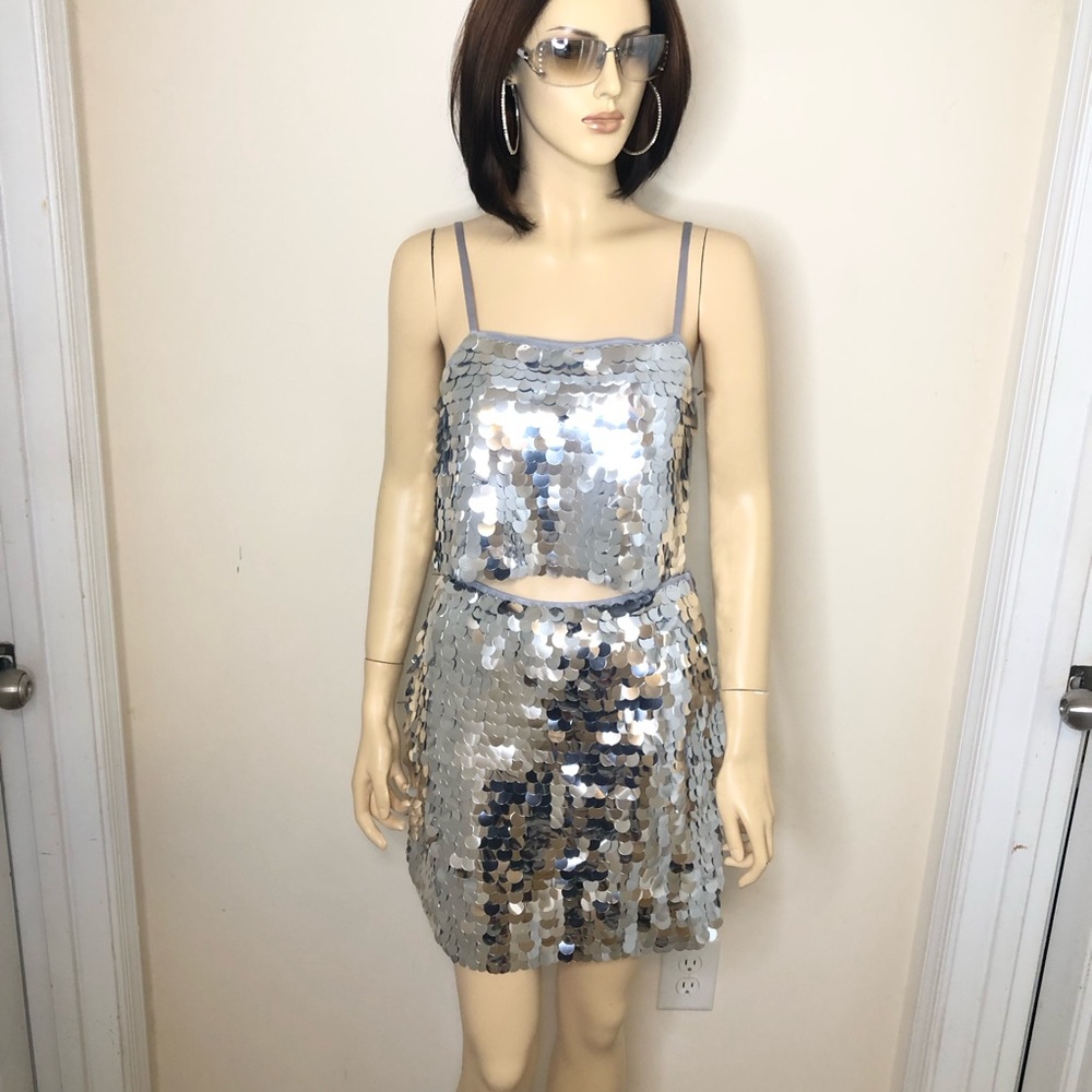 wild fable Silver Sequin Crop Top & Mini Skirt Set - Picture 3 of 13